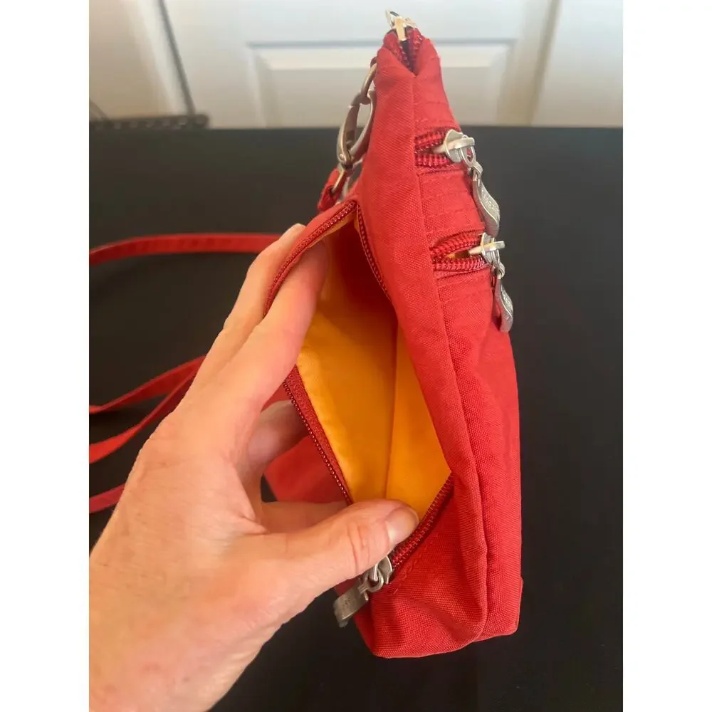 BAGGALLINI CROSSBODY BAG PURSE REMOVABLE STRAPS EXTRA POCKETS RED
